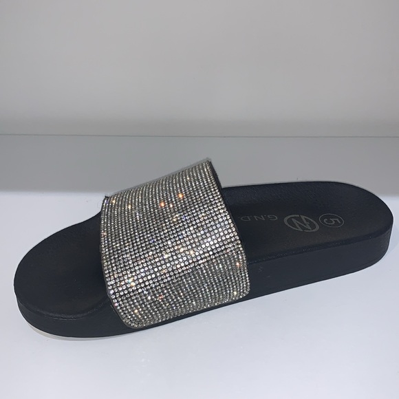 SPARKLY RHINESTONE BLACK SLIDES - Picture 6 of 8